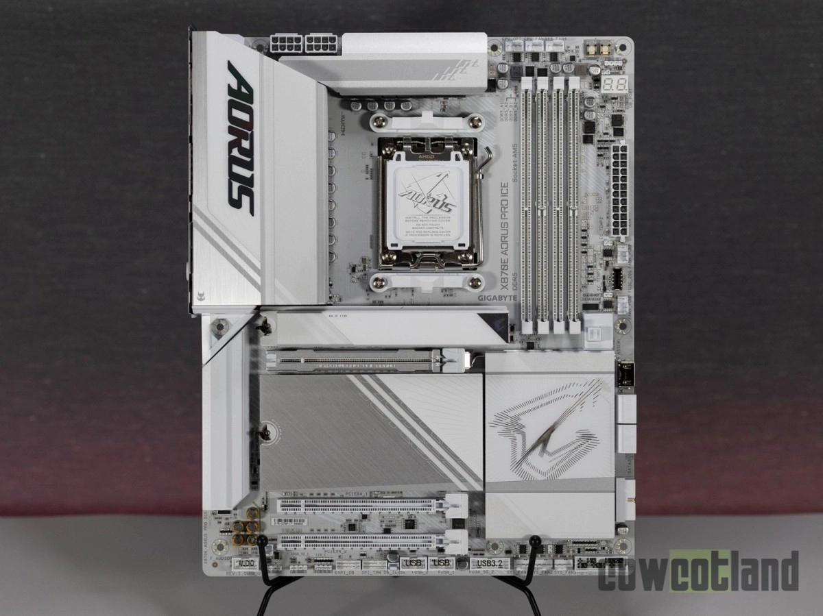 GIGABYTE X870E AORUS PRO ICE, grand tour pr�liminaire
