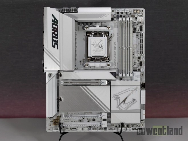 Test carte m�re : GIGABYTE X870E AORUS PRO ICE, tellement belle !
