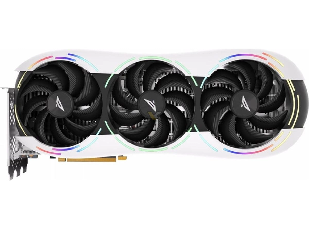 ZOTAC d�voile deux RTX 4070 Ti SUPER avec un AD102 aux dimensions cons�quentes !