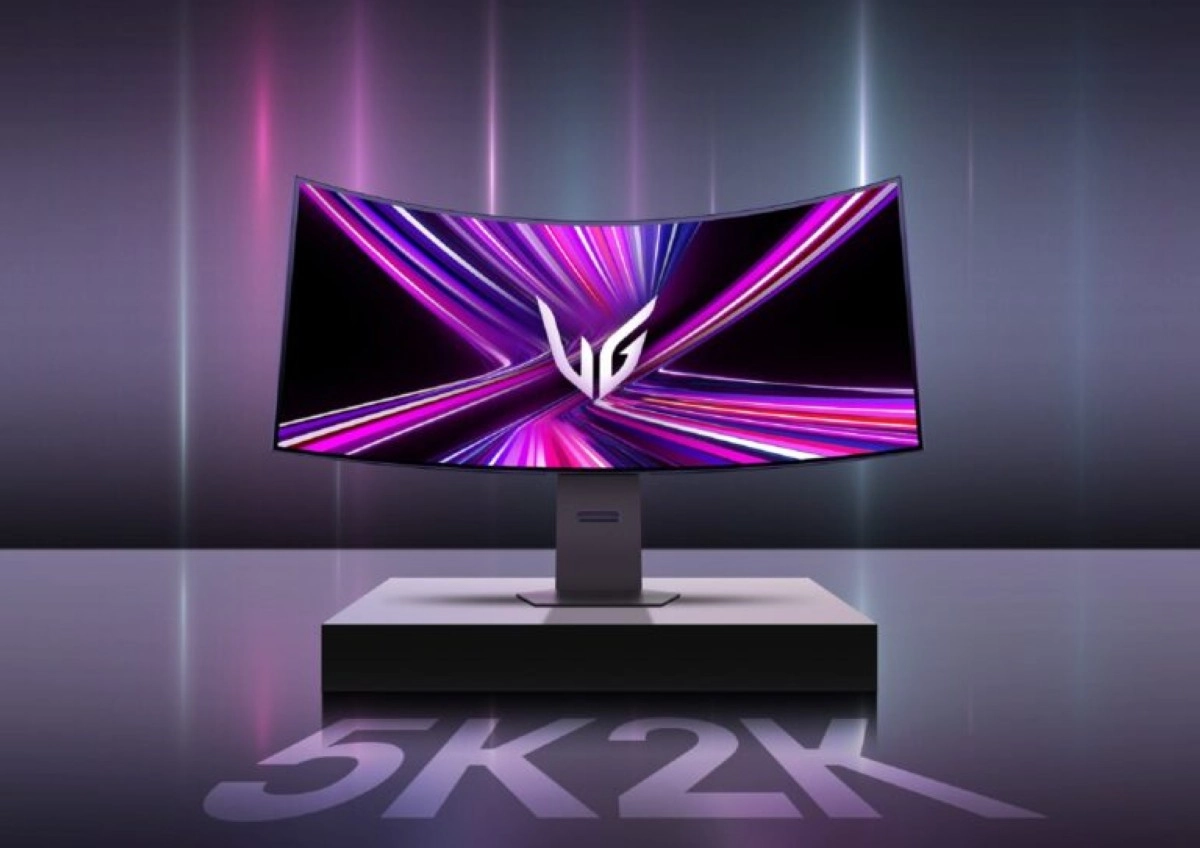 LG lance le 45GX990A, un WOLED incurvable en 5120 x 2160 pixels