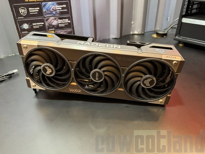 C'est la TUF, la Radeon RX 9070 XT se montre chez ASUS !