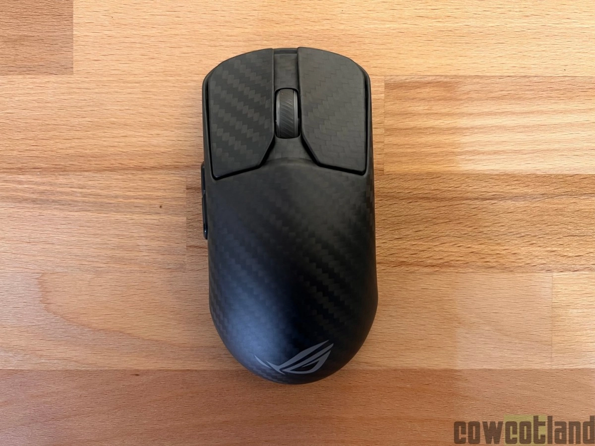 ASUS ROG Harpe Ace Extreme, du carbone et des performances !