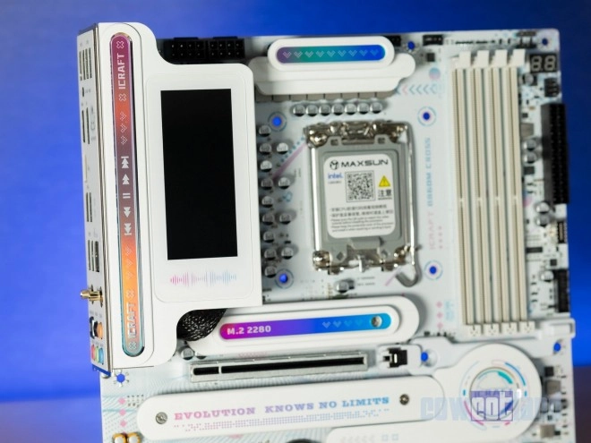 Trop mimi, la iCraft B860M CROSS PRO de MAXSUN vient d�arriver !