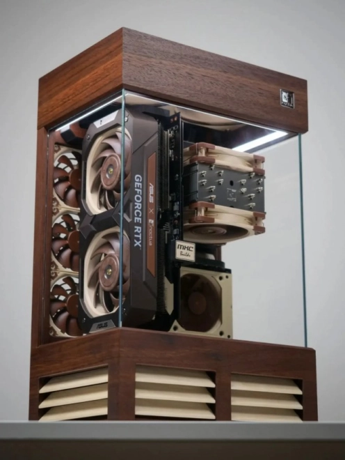 Les montages du week-end : NOCTUA Wood PC par MXC Build.