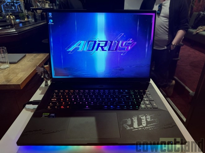 Nous avons crois� une master class chez GIGABYTE avec le AORUS Master 18