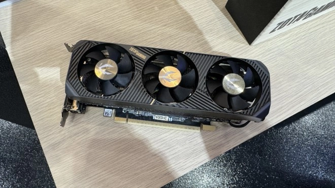 Computex 2025 : de petites RTX 5060 et une impressionnante RTX 5090 dot�e d'un AIO chez ZOTAC Gaming !