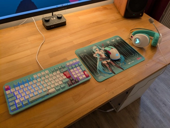 ASUS pr�sente sa gamme TUF Gaming x Hatsune Miku : On la d�couvre