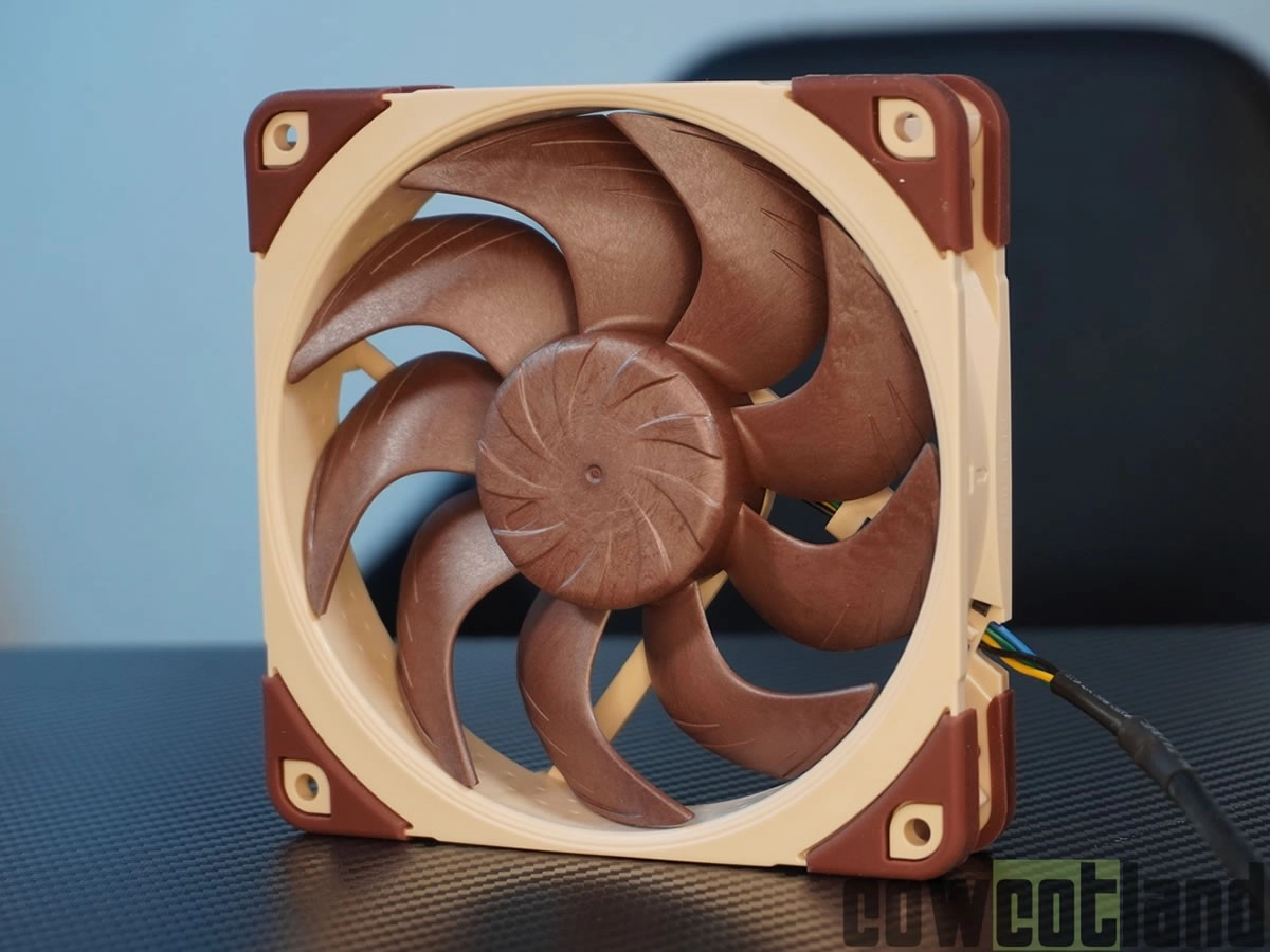Noctua NF-A12x25 G2, le haut de gamme passe � la vitesse sup�rieure !