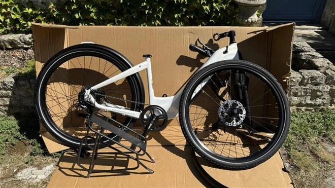 On monte le v�lo �lectrique Onesport OT05 Pro