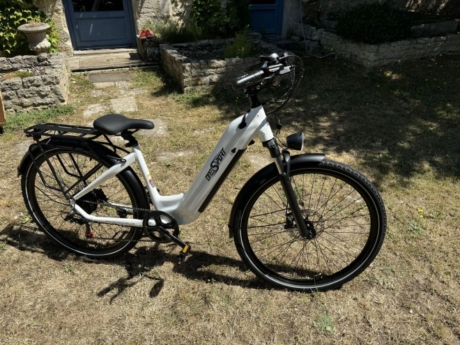 On d�balle le v�lo �lectrique Onesport OT05 Pro