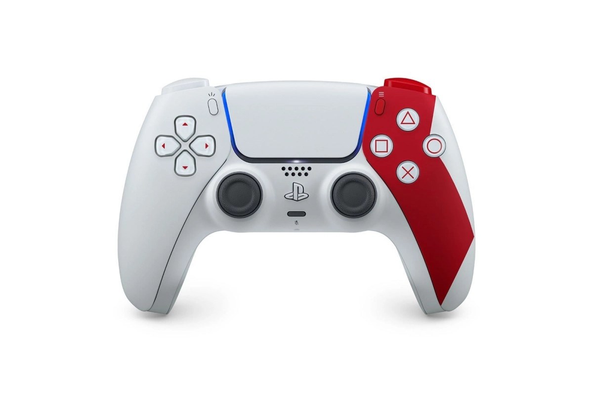 Sony d�voile une manette DualSense pour les vingt ans de God of War, et... Voil�...