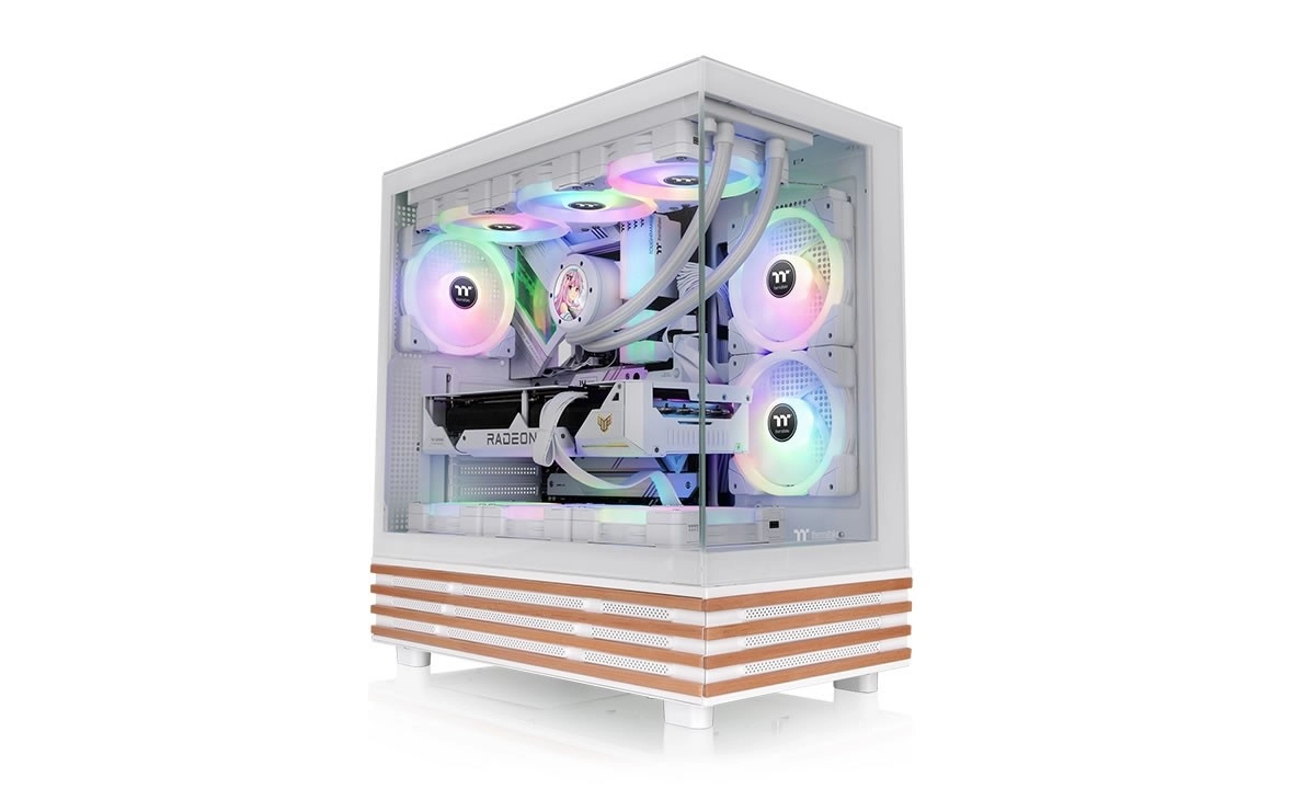 Thermaltake passe au bois avec le View 270 Plus WS