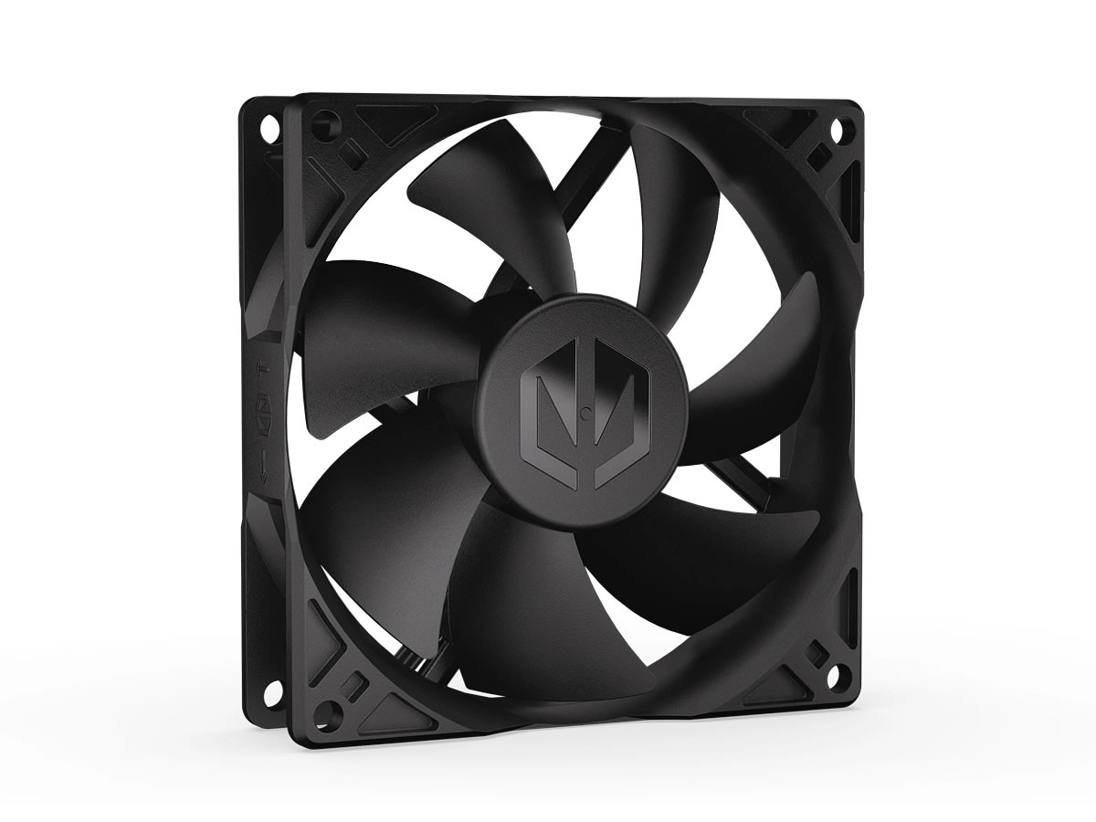 ENDORFY Zephyr 92, un petit ventilateur pour les petites machines
