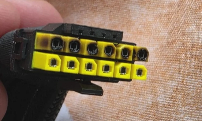 Et de deux RTX 5090 grill�es pour le m�me utilisateur � cause du connecteur d'alimentation