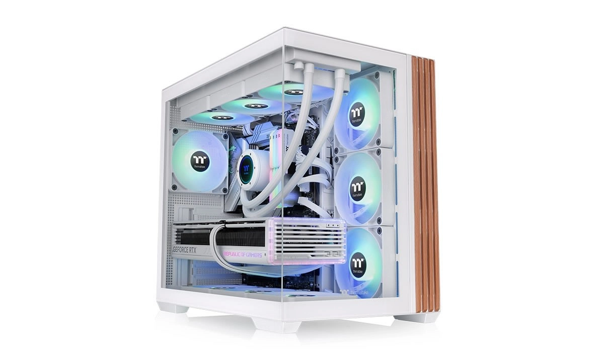 Toujours plus de bois chez Thermaltake avec le View 380 WS