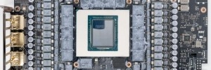 Un moddeur greffe un second connecteur 12 VHPWR sur sa carte GIGABYTE RTX 5090