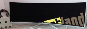 PHILIPS Evnia 49M2C8900 : 49 pouces qui transforment votre bureau en cockpit