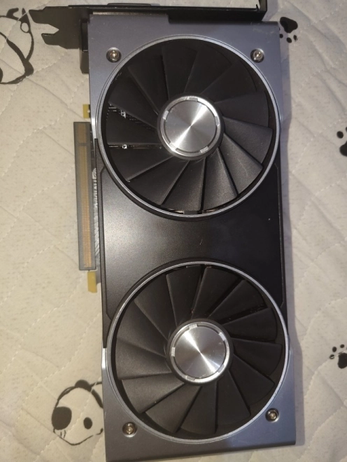 OH ! un prototype de GTX 1650 SUPER !