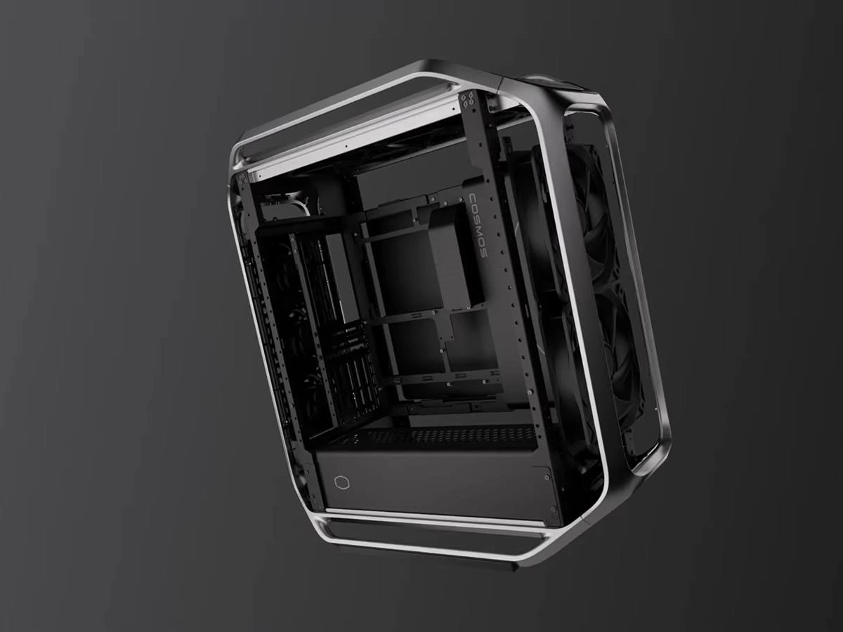 Cooler Master avance doucement son COSMOS ALPHA