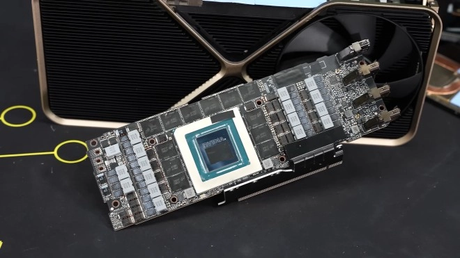 Der8auer d�monte enfin son prototype de RTX Titan Ada !