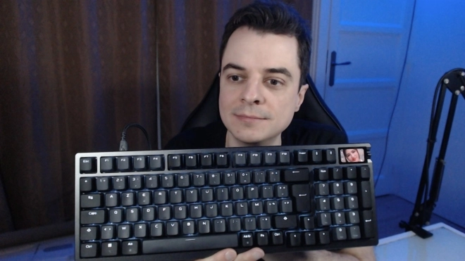 Le retour du Speedrunner FORSA sur le clavier ASUS ROG Azoth 96 HE