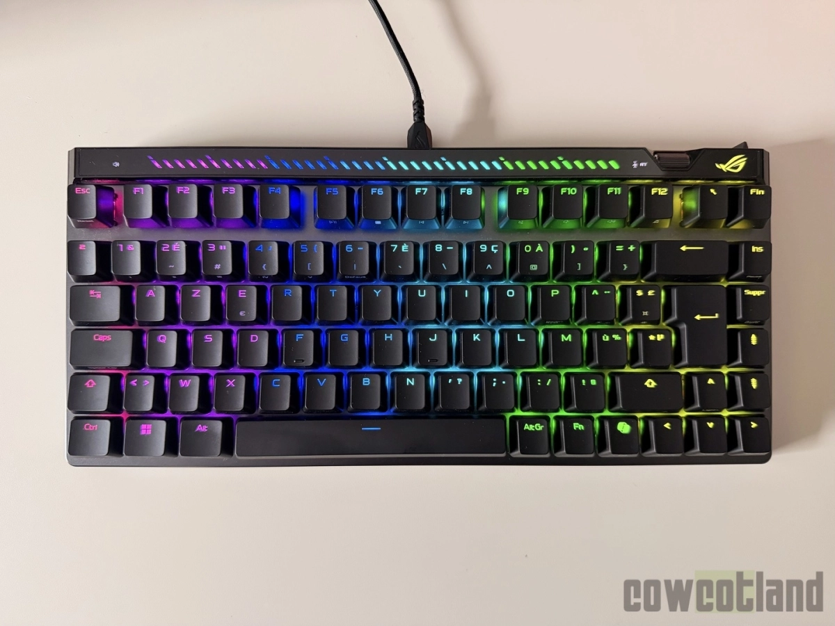 Clavier ASUS ROG Falchion Ace 75 HE : performant et soign�