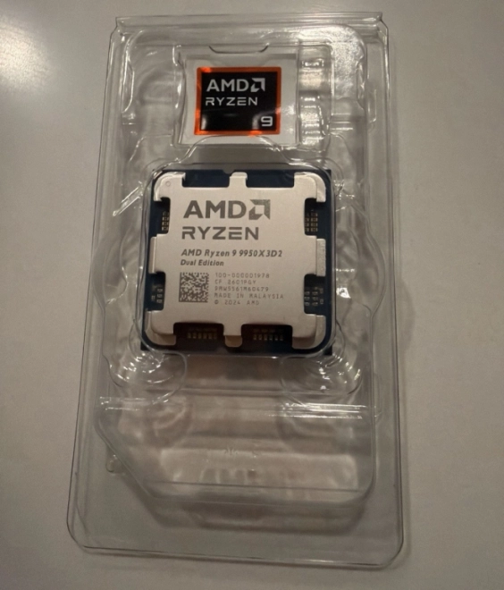L'AMD Ryzen 9 9950X3D2 maintenant disponible aux ench�res sur eBay