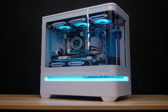 Les montages du dimanche : TantricmodZ et son AQUA glac�