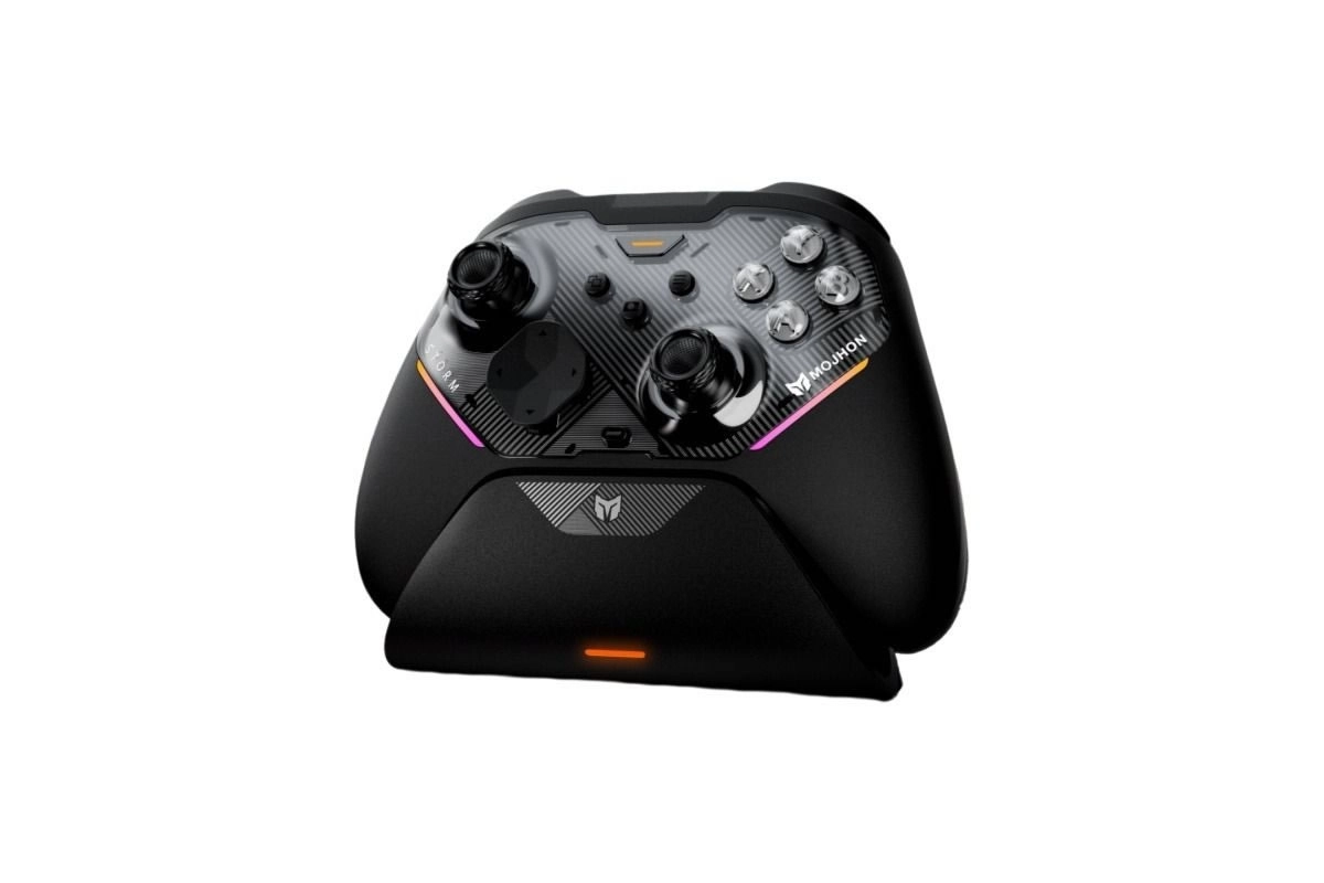 MOJHON se l�che avec sa manette Storm
