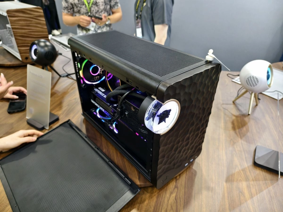 COMPUTEX 2026 : du ferrofluide pour du fun chez Amiiba