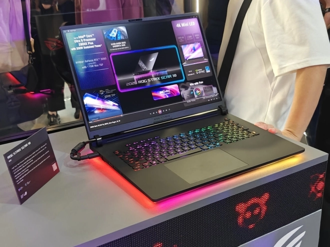 COMPUTEX 2026 : Asus ROG Strix SCAR 18, la d�raison dans un 18 pouces