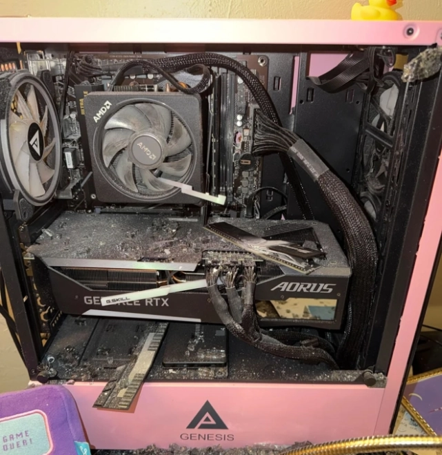 Son PC, pas vraiment bulletproof, lui sauve la vie !!!
