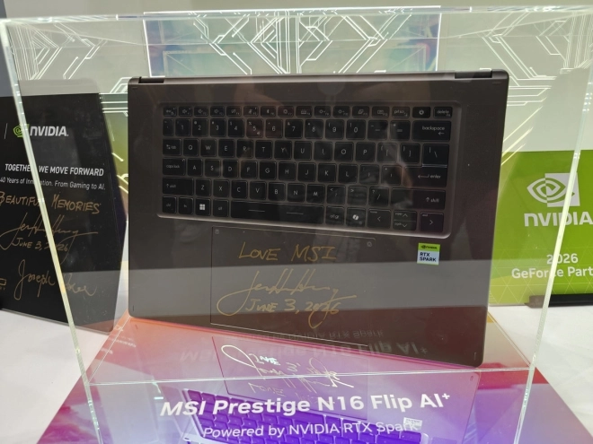 COMPUTEX 2026 : MSI d�gaine du RTX Spark, un Raider 16 Max HX de 300 W et un laptop sign� Jensen Huang