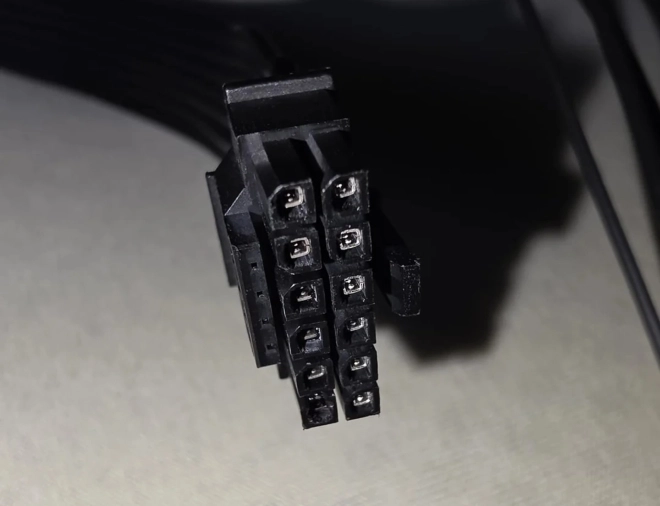 Il v�rifiait son connecteur RTX 5090 tous les mois... Et il a quand m�me fini par fondre