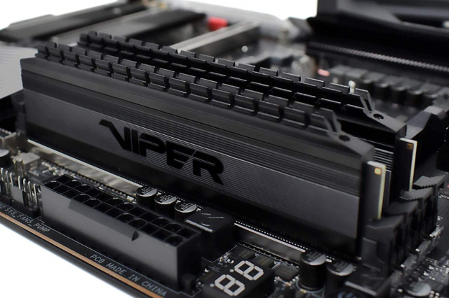 Memory Viper Blackout Series RAM DDR4 32Go (2 x 16Go) 3600MHz