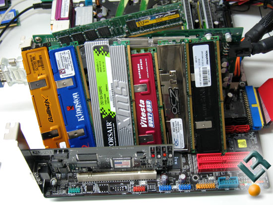 7 kits DDR2 800MHz