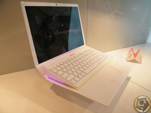 concept laptop Asus Fold