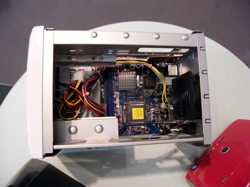 [ITP 2009] Le plein de boitiers ITX, pour tous les gouts