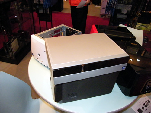 [ITP 2009] Le plein de boitiers ITX, pour tous les gouts