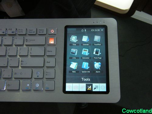 [CeBIT 2009] Eee Keyboard, ravissement pour les yeux