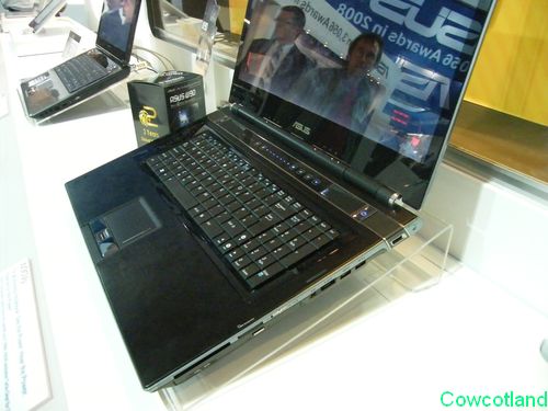 [CeBIT 2009] Un prix pour le nouveau notebook ''monstre de puissance'' Asus
