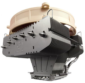 Ginjfo compare deux monstres de Noctua, en tower et top-flow