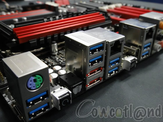 [Cowcotland] 12 photos de la Asus Maximum IV Extreme en P67, MIAM