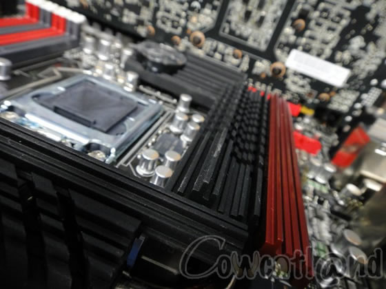[Cowcotland] 12 photos de la Asus Maximum IV Extreme en P67, MIAM