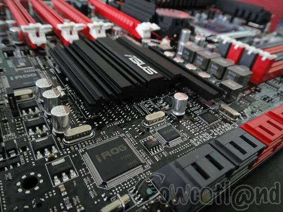 [Cowcotland] 12 photos de la Asus Maximum IV Extreme en P67, MIAM
