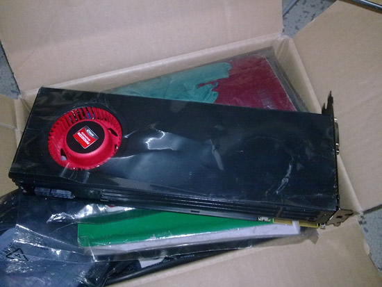 Qui qui veut une HD 6970 ? Qui qui veut une HD 6970 ?