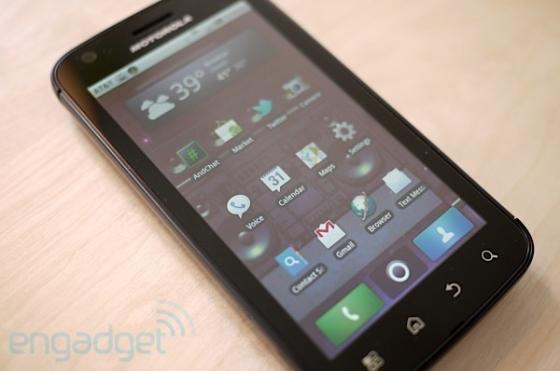 Un test du t�l�phone Motorola qui te met au garde-�-vous