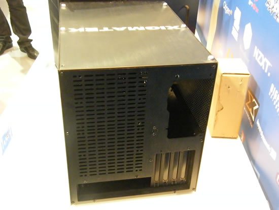 [ITP2011] Xigmatek Gigas, un prototype de cube int�ressant