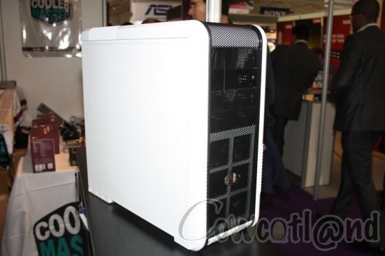 [ITP2012] Cooler Master 690II Black & White Edition : des images