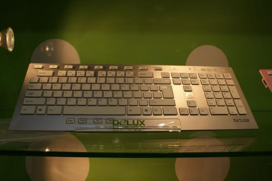 [CeBIT 2012] Chez Delux, p�riph�rques � foison